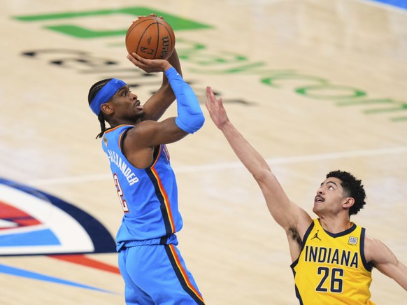 Shai Gilgeous-Alexander (à gauche) et le Thunder ont bien réagi après le crève-coeur de l&#039;acte I.