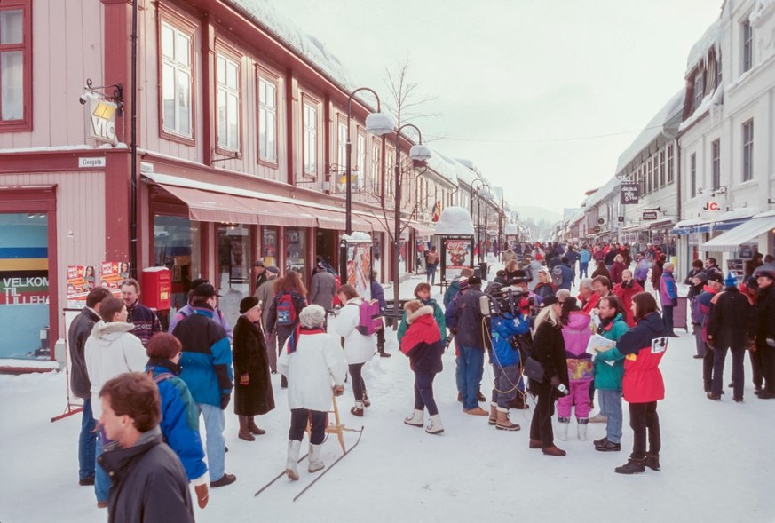LILLEHAMMER, NORWAY - FEBRUARY 1994: A general view of the town of Lillehammer during the 1994 Winter Olympics in February 1994 in Lillehammer, Norway. (Photo by David Madison/Getty Images)