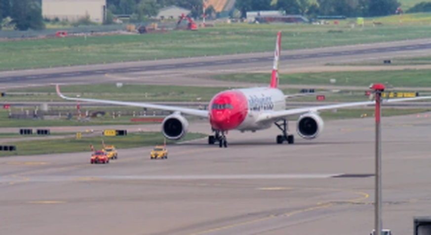 L'avion de la Nati, juste après son arrivée à Zurich.