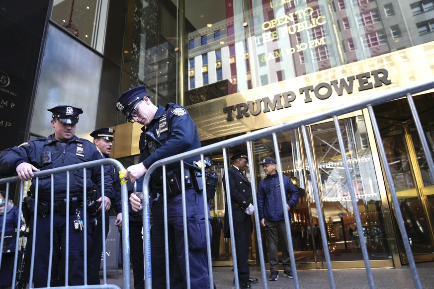 New York attendait toujours mardi en fin de soirée la possible inculpation pénale de Donald Trump.