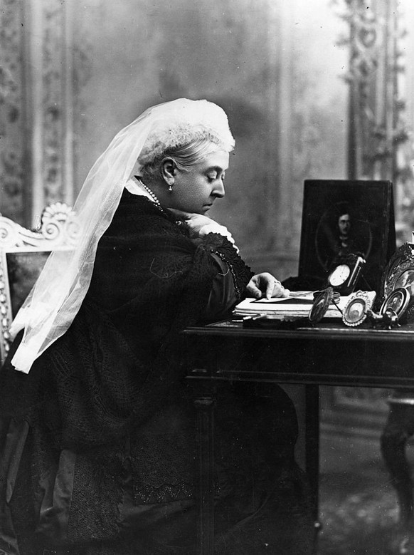 Queen Victoria writing a letter. Original Publication: People Disc - HU0190 (Photo by W &amp; D Downey/Hulton Archive/Getty Images)