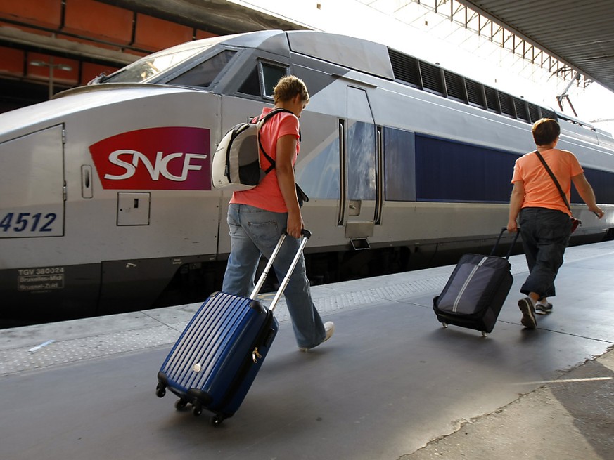 Grèves en France: de nouvelles perturbations prévues ce mardi