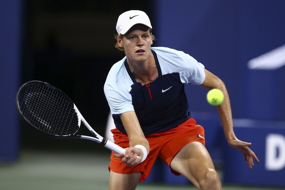 Jannik Sinner, of Italy, returns a shot against Ilya Ivashka, of Belarus, during the fourth round of the U.S. Open tennis championships, Monday, Sept. 5, 2022, in New York. (AP Photo/Andres Kudacki)