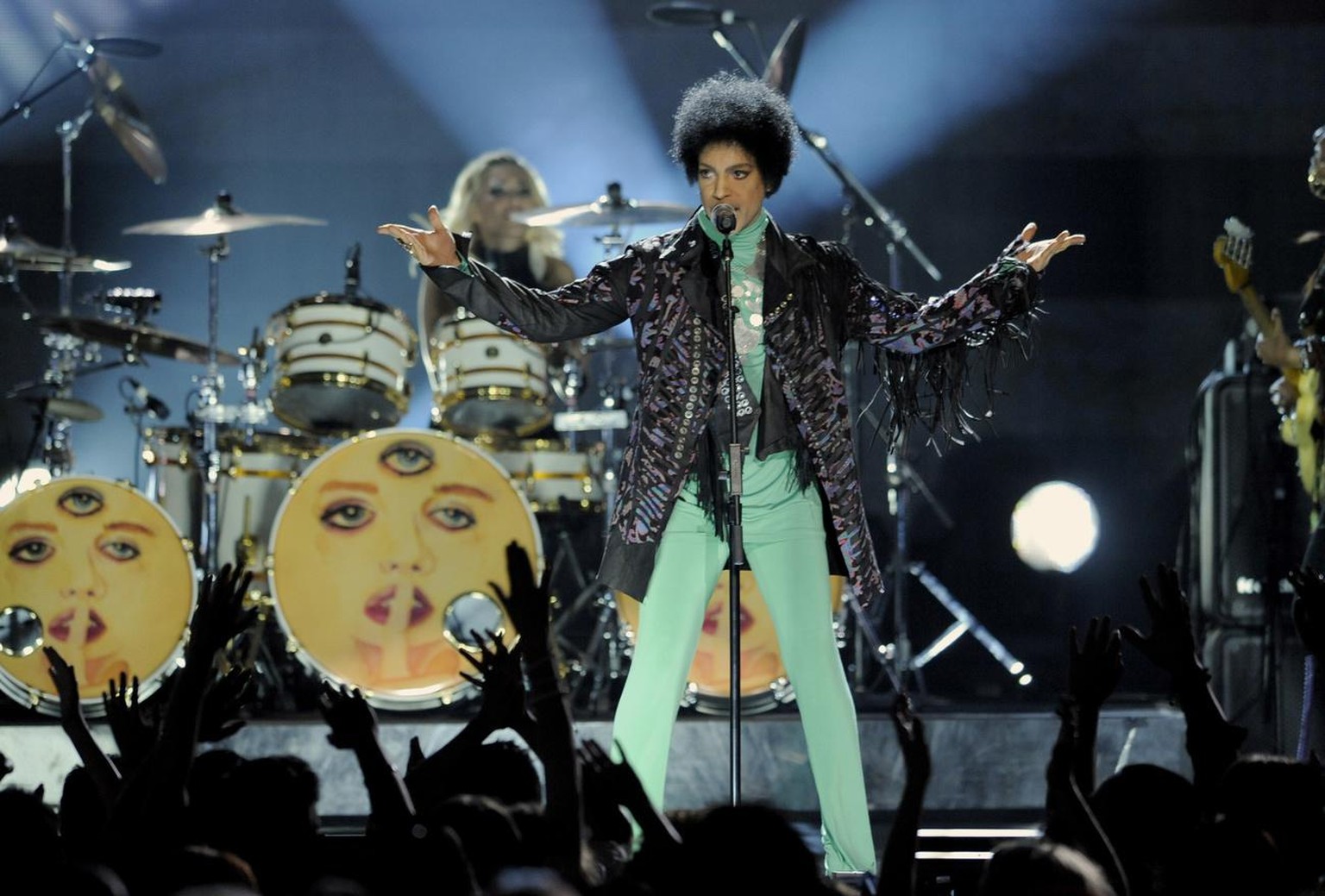 Prince performs at the Billboard Music Awards at the MGM Grand Garden Arena on Sunday, May 19, 2013 in Las Vegas. (Photo by Chris Pizzello/Invision/AP)