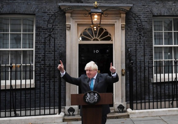 epa10163258 Outgoing British Prime Minister Boris Johnson makes a farewell speech at Downing Street in London, Britain, 06 September 2022. Johnson will formally relinquish his role to Queen Elizabeth  ...