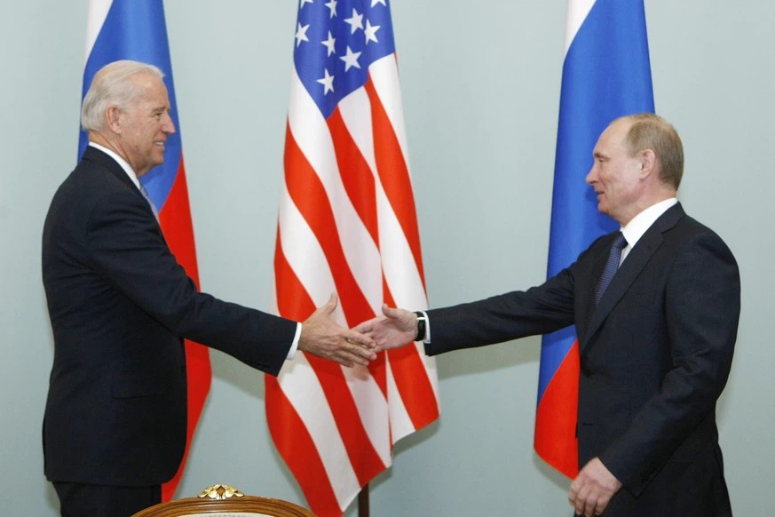 Joe Biden et Vladimir Poutine s'étaient rencontrés en 2011. Le premier était alors le vice-président d'Obama.