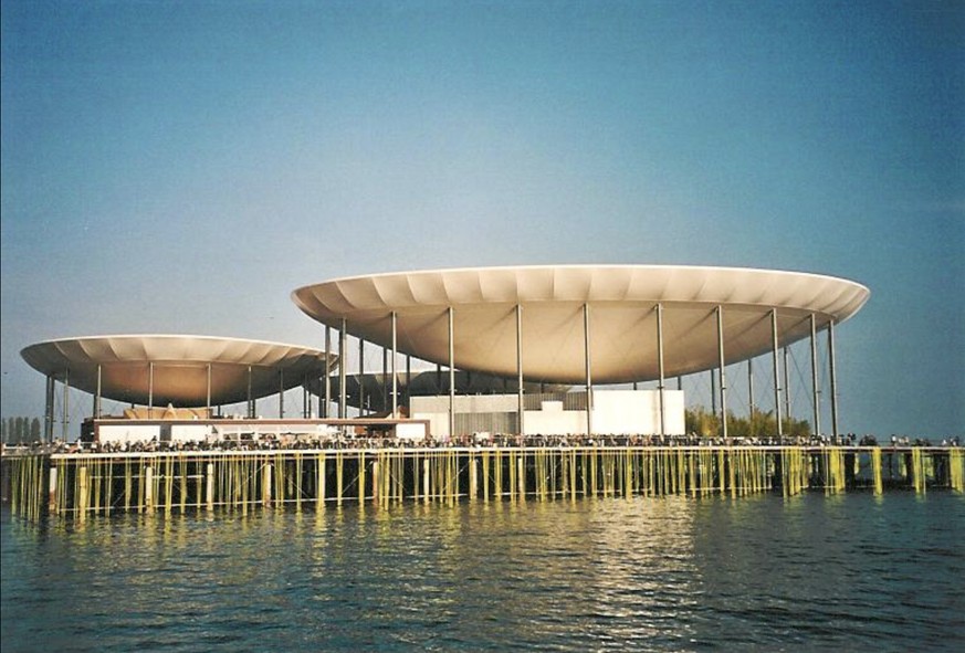 Expo.02, il y a 21 ans. Arteplage de Neuchâtel.