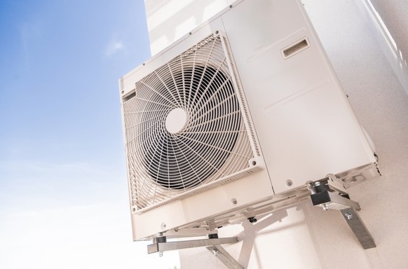 Klimaanlagen: Monoblock und Splitgeräte.