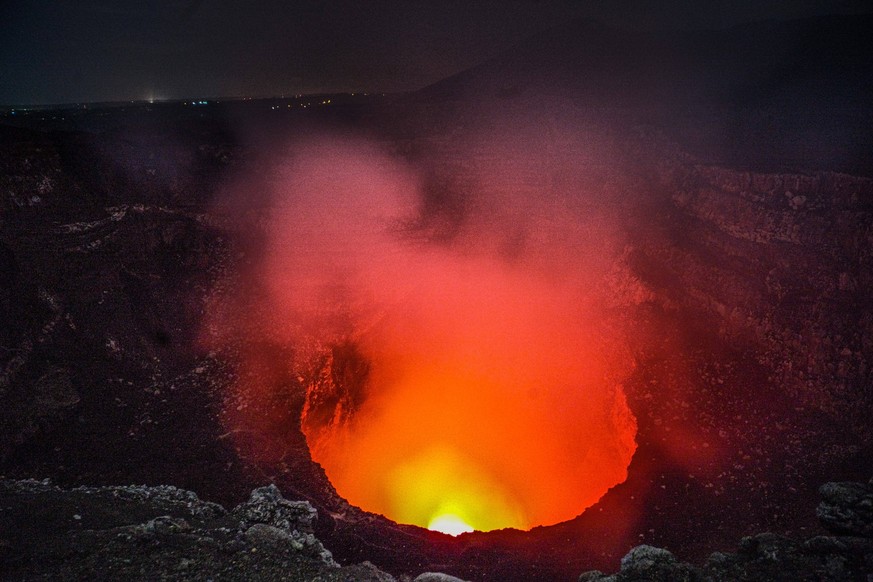 211216 -- LEON, Dec. 16, 2021 -- Photo taken on Dec. 14, 2021 shows a view of Santiago Crater of Masaya Volcano in Leon, Nicaragua. NICARAGUA-VOLCANO-SCENERY XinxYuewei PUBLICATIONxNOTxINxCHN