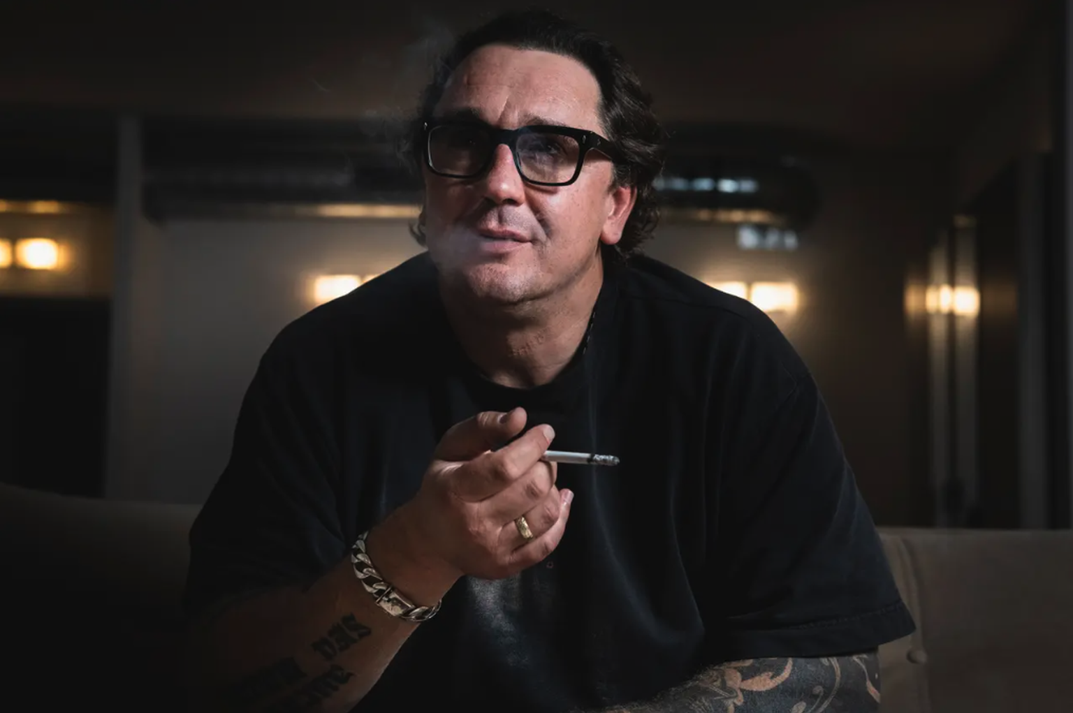 Stanislav Dombrovsky dans son appartement.