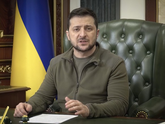 Des n�gociations entre Kiev et Moscou doivent reprendre mercredi. Le pr�sident ukrainien Volodymyr Zelensky juge que les positions sont d�sormais &quot;plus r�alistes&quot;.