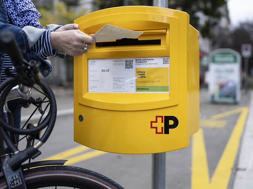 La Poste doit se concentrer sur la livraison du courrier, estime le National