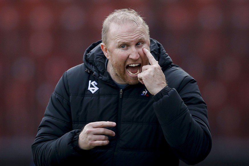 Lausannes Cheftrainer Ludovic Magnin reagiert waehrend dem Meisterschaftsspiel der Super League zwischen dem Grasshopper Club Zuerich und dem FC Lausanne Sport am Montag, den 1. April 2024, im Letzigr ...
