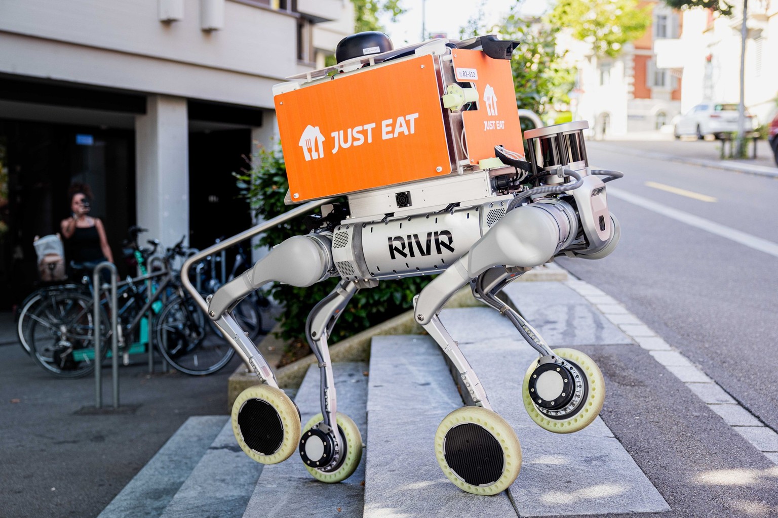Voici les robots hybrides à roues et à pattes équipés d'IA imaginés par l'EPZ, conçu pour des livraisons «fluides et efficaces».