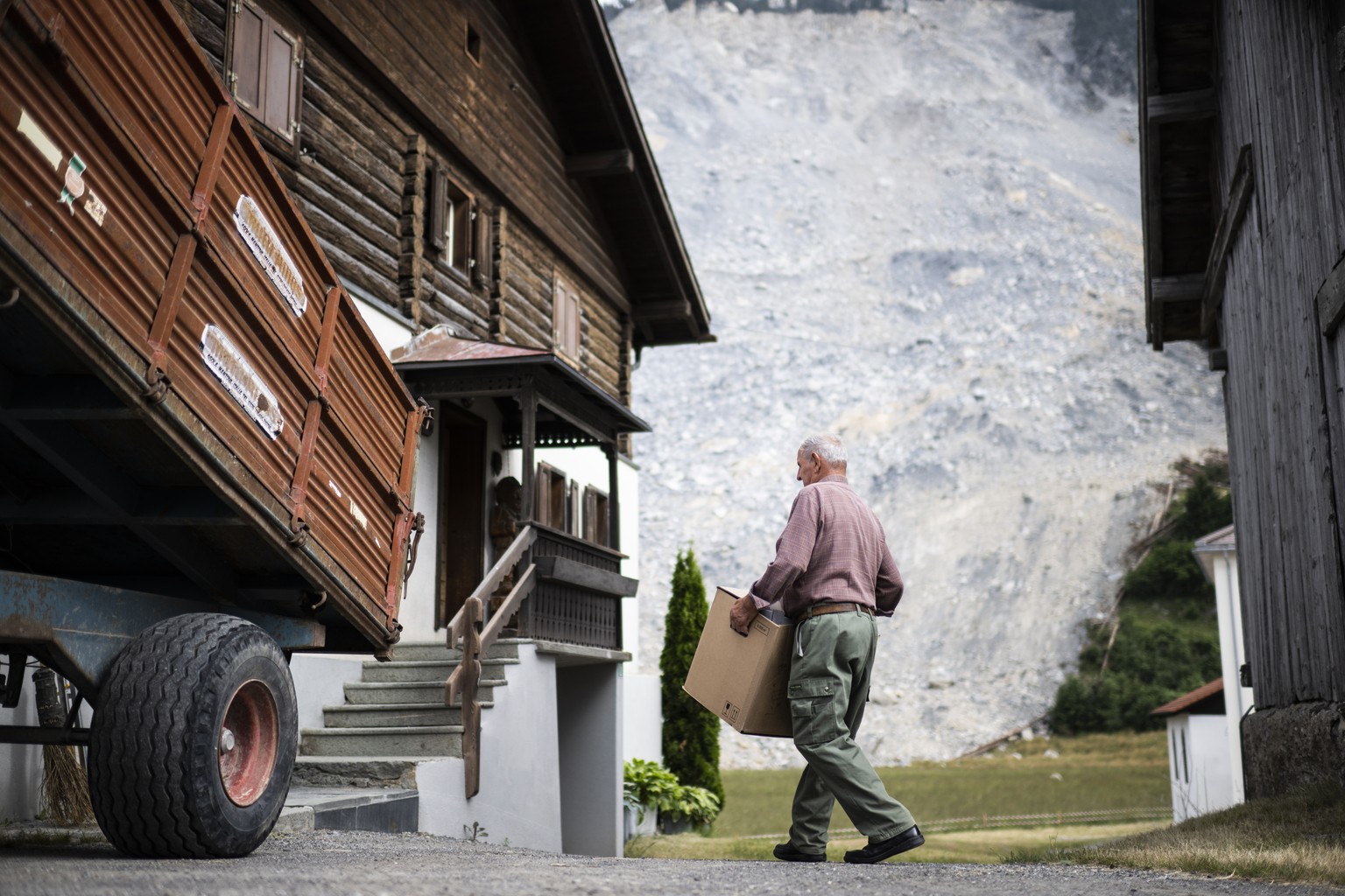 Brienz, dont l'existence est attestée depuis le milieu du 9e siècle, a l'expérience des coups du sort qui remettent en question la pérennité du village.