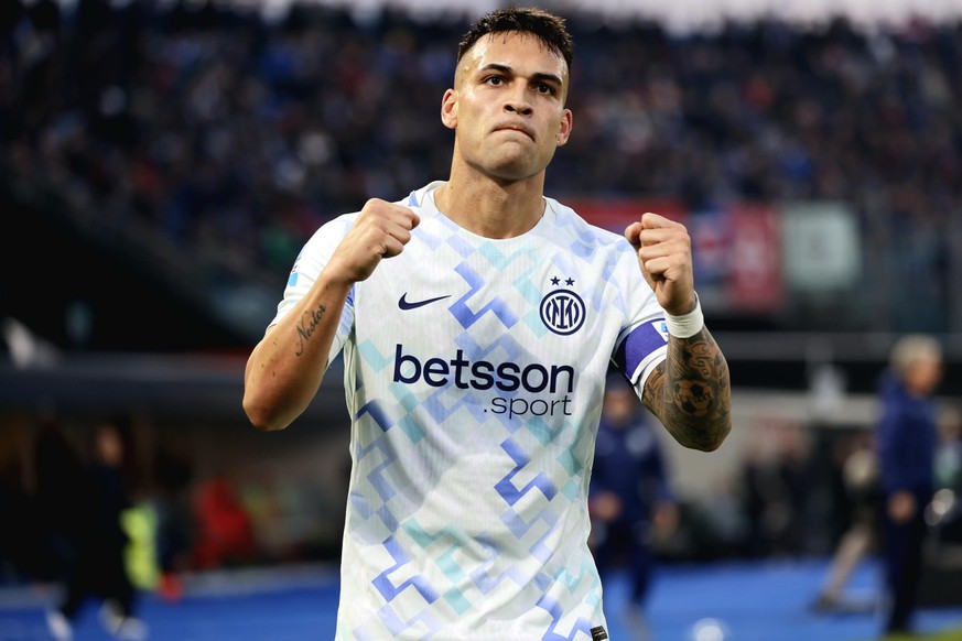 epa12559898 Inter&#039;s Lautaro Martinez celebrates after scoring the 1-0 lead during the Italian Serie A soccer match Pisa SC vs Inter at Arena Garibaldi stadium in Pisa, Italy, 30 November 2025. EP ...