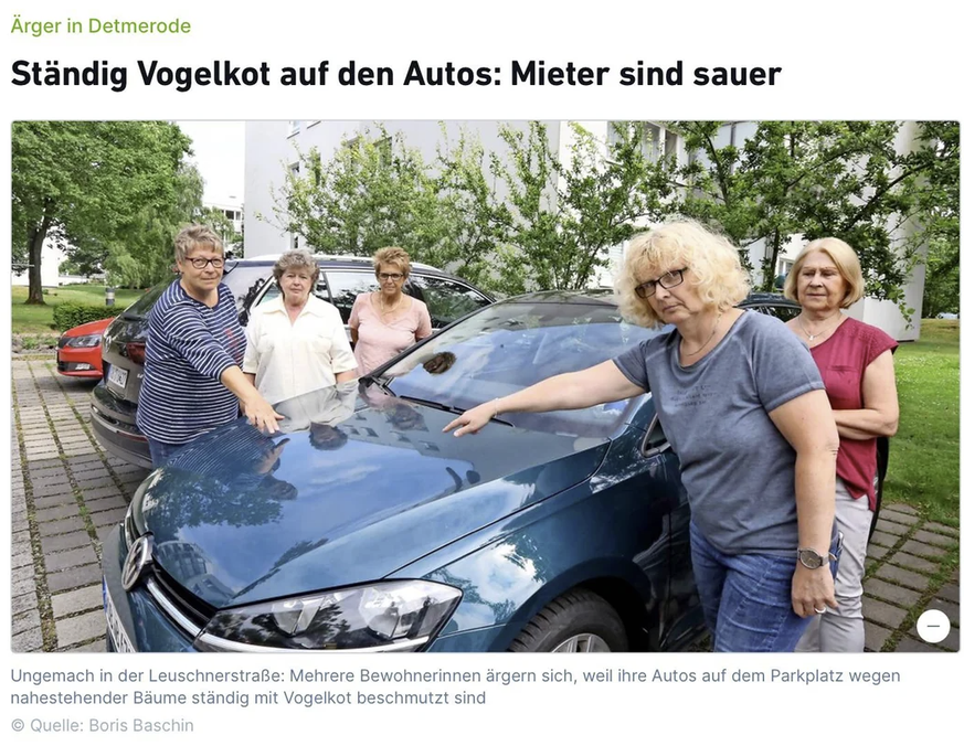 Rentner zeigen auf Dinge