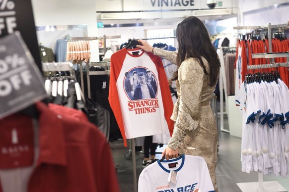 Top Shop'S Oxford Street Store Goes 'Stranger Things' Themed Today. 20-October-2017 (Photo by Jeremy Selwyn/Evening Standard via Getty Images)