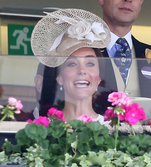ASCOT, UNITED KINGDOM - JUNE 23: (EMBARGOED FOR PUBLICATION IN UK NEWSPAPERS UNTIL 24 HOURS AFTER CREATE DATE AND TIME) Catherine, Princess of Wales watches &#039;The Sandringham Stakes&#039;, in whic ...