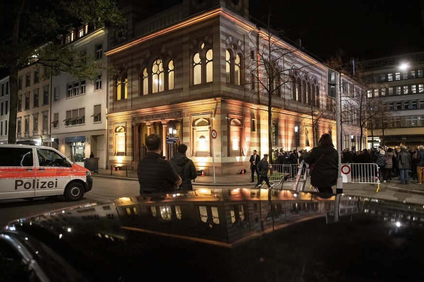 The Zurich Synagogue is illuminated to commemorate the 80th anniversary of the Kristallnacht in Zurich, Switzerland, 08 November 2018. On 09 November 1938, a vast series of attacks against Jewish peop ...