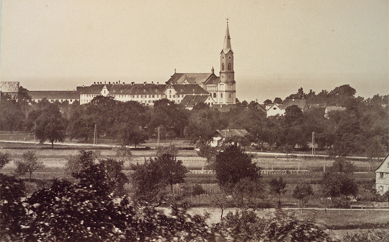 Le monastère de Mehrerau, près de Bregenz, vers 1890. Zwyssig y vécut ses derniers mois.
http://doi.org/10.3932/ethz-a-000034442