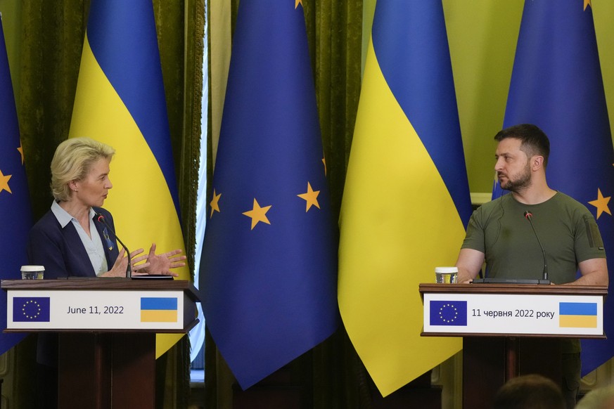 European Commission President Ursula von der Leyen, left, speaks during a joint press conference with Ukraine President Volodymyr Zelenskyy in Kyiv, Ukraine, Saturday, June 11, 2022. Von der Leyen is  ...