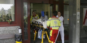 Un homme s'en prend violemment à un hôpital zougois