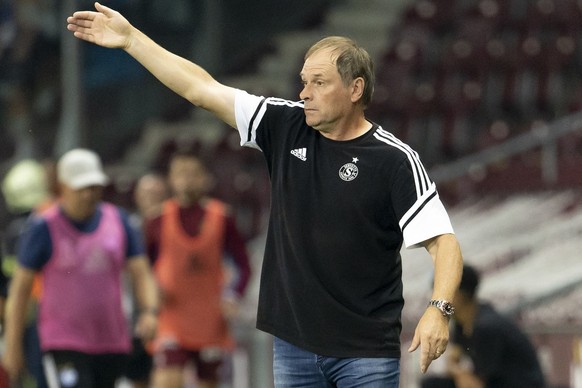 Alain Geiger, coach of Servette FC, gestures, during the Super League soccer match of Swiss Championship between Servette FC and Grasshopper Club Zuerich, at the Stade de Geneve stadium, in Geneva, Sw ...