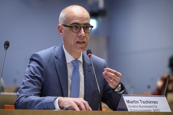 Martin Tschirren, Direktor Bundesamt fuer Wohnungswesen BWO, spricht waehrend einer Medienkonferenz ueber der Coronavirus (COVID-19), am Montag, 23. Maerz 2020 in Bern. (KEYSTONE/Anthony Anex)