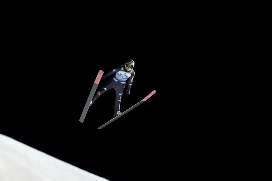 Andreas Wellinger en action sur le tremplin d'Oberstdorf.