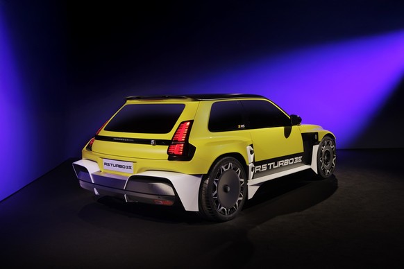 Renault 5 Turbo 3E image bank media Preshow, on March 5th at Flins, France - Photo Clément Choulot / DPPI