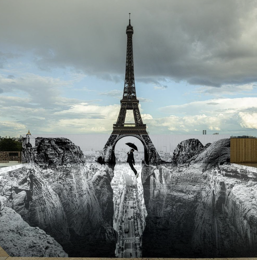 street art JR Paris Tour Eiffel installation trompe-l&#039;oeil