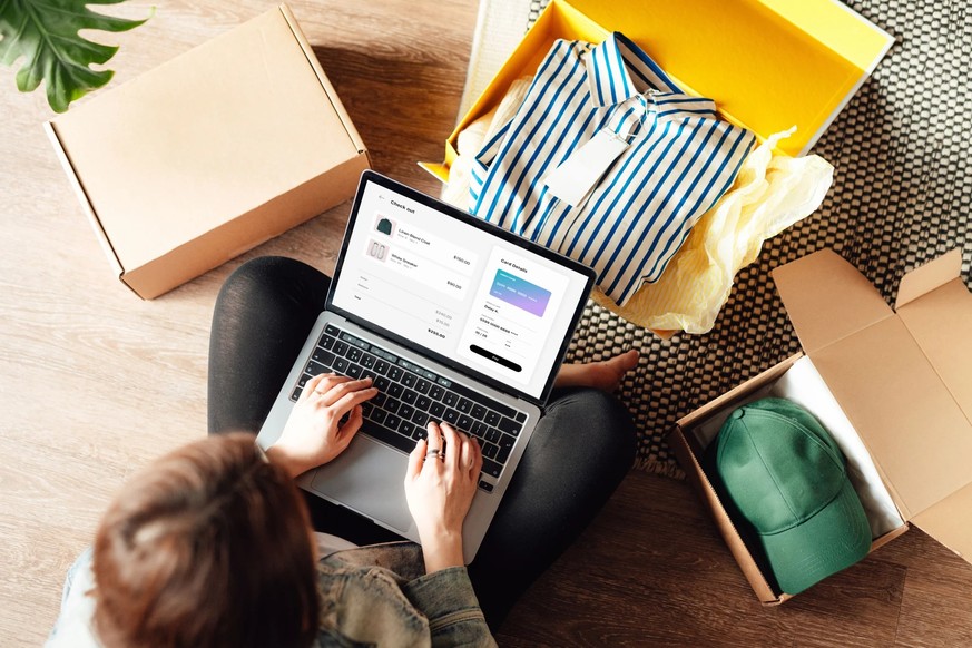 Lors d&#039;un achat en ligne, les offres des fournisseurs «Buy now, pay later» attirent les clients avec des crédits sans frais ni intérêts.