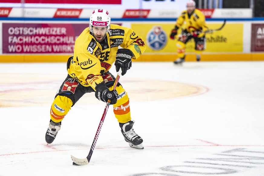 Romain Loeffel (SCB) im Spiel der Eishockey National League zwischen den Rapperswil-Jona Lakers und dem SC Bern, am Mittwoch, 18. November 2024 in der St. Galler Kantonalbank-Arena. (KEYSTONE/Til Buer ...