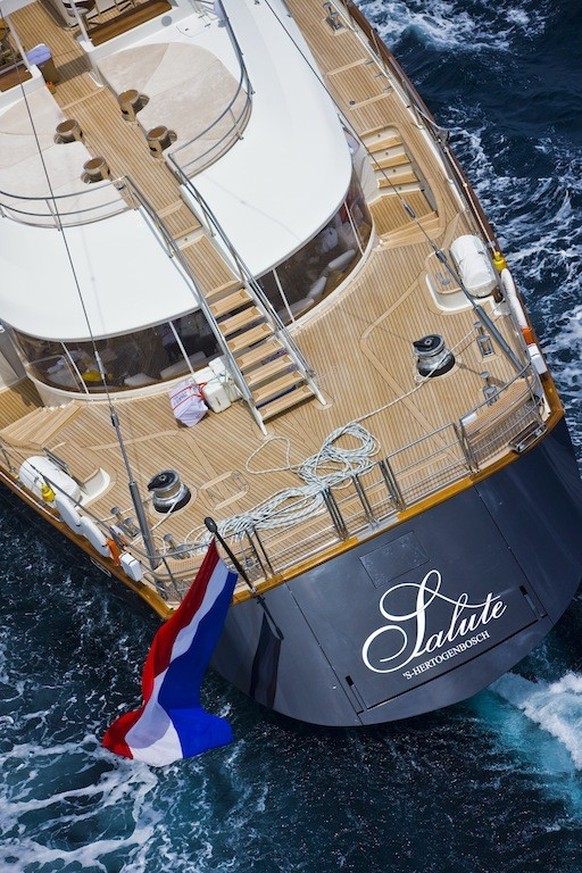 Porto Rotonto 01 06 2008
Perini Navi 56 mt Sloop &quot;SALUTE&quot;
Photo: Carlo Borlenghi