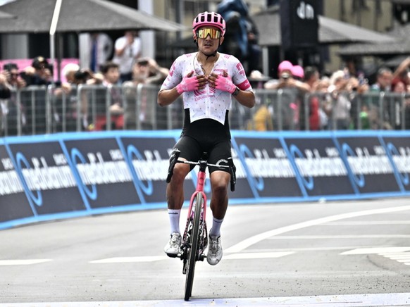 Belle victoire de Richard Carapaz