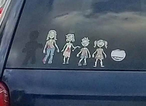 Okay bei diesen Autoaufklebern mussten wir lachen. 
https://pleated-jeans.com/2024/09/18/hilarious-bumper-stickers/
