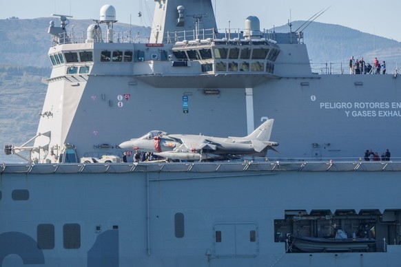 Le Juan Carlos I espagnol est équipé d'avions.