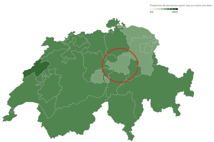 Le canton de Schwyz à l'un des taux de vaccination les plus bas de Suisse: à ce jour 56% de la population est entièrement vaccinée. Au niveau du pays ce taux est de 64%.