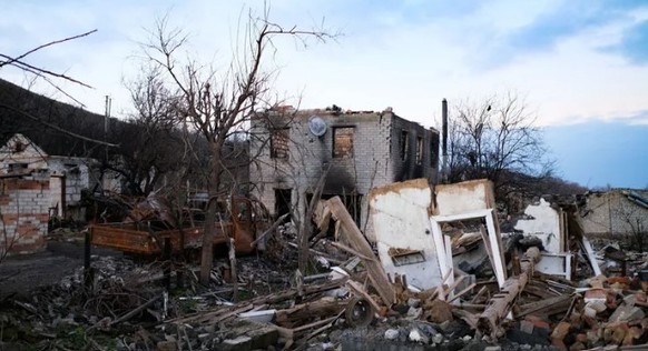 Un village détruit à Kupjansk.