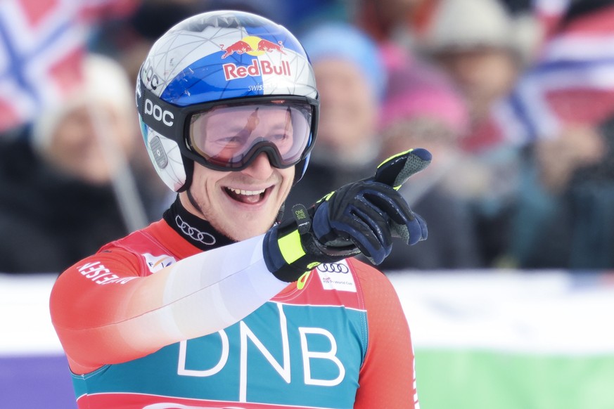 epa11948479 Marco Odermatt of Switzerland reacts in the finish area during the Men&#039;s Downhilll at the FIS Alpine Skiing World Cup in Kvitfjell, Norway, 08 March 2025. EPA/Geir Olsen NORWAY OUT