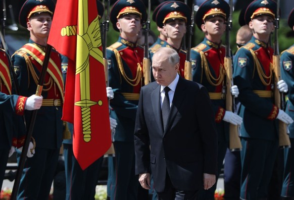 MOSCOW, RUSSIA - JUNE 22: (RUSSIA OUT) Russian President Vladimir Putin attends the ceremony, marking the Day of Remembrance and Sorrow, June 22, 2023 in Moscow, Russia. Russians marks the Day of Reme ...