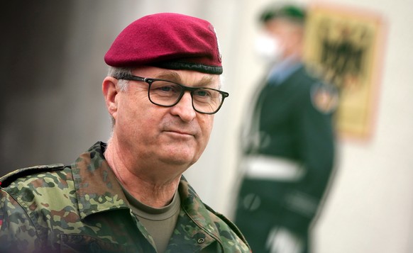 epa09800314 Inspector General of the Bundeswehr, the German Armed Forces Eberhard Zorn at the Bundeswehr Operations Command in Schwielowsee, Germany, 04 March 2022. Among other points, German Chancell ...