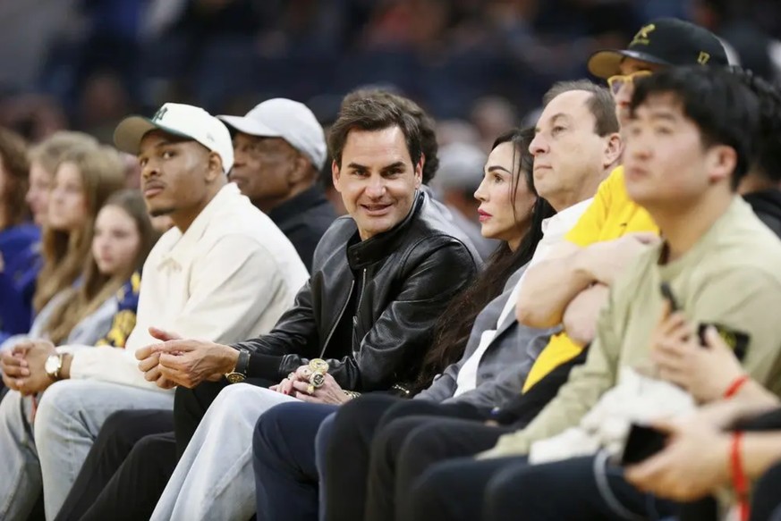 Roger Federer était en courtside au Chase Center, l'antre des Warriors.
