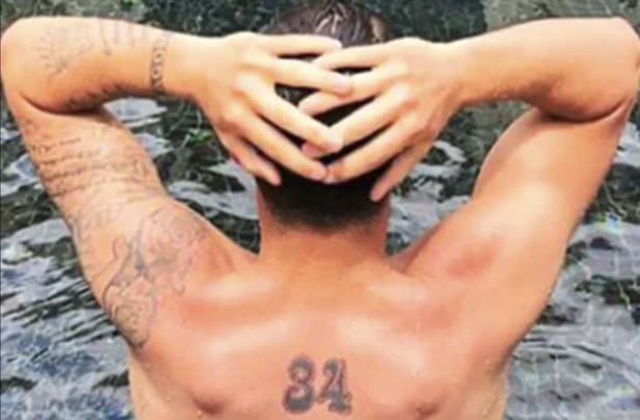 Le footballeur avait montré son tatouage sur les réseaux sociaux en 2018.