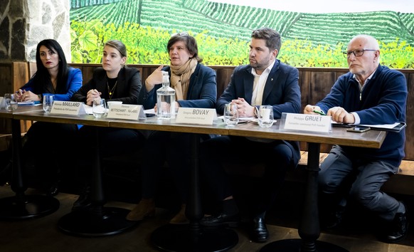 Sandra Marques, cheffe du groupe PLR Vevey, Mathilde Maillard, presidente du PLR Lausanne, Florence Bettschart-Narbel, presidente du PLR Vaud, Gregory Bovay, vice-president du PLR Vaud et Philippe Gru ...