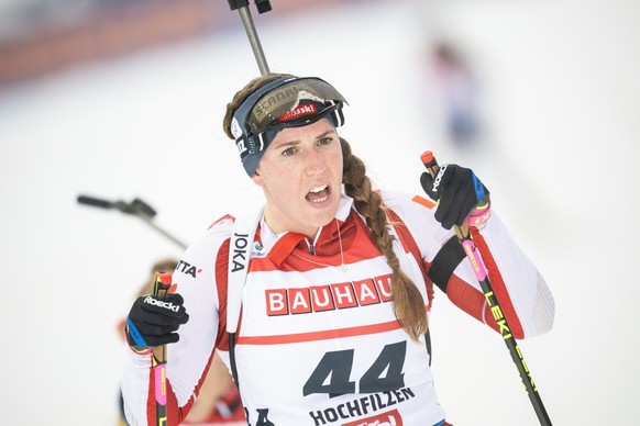 epa10358797 Lena Haecki-Gross of Switzerland reacts in the finish area during the women&#039;s 10km Pursuit race at the IBU Biathlon World Cup in Hochfilzen, Austria, 10 December 2022. EPA/CHRISTIAN B ...