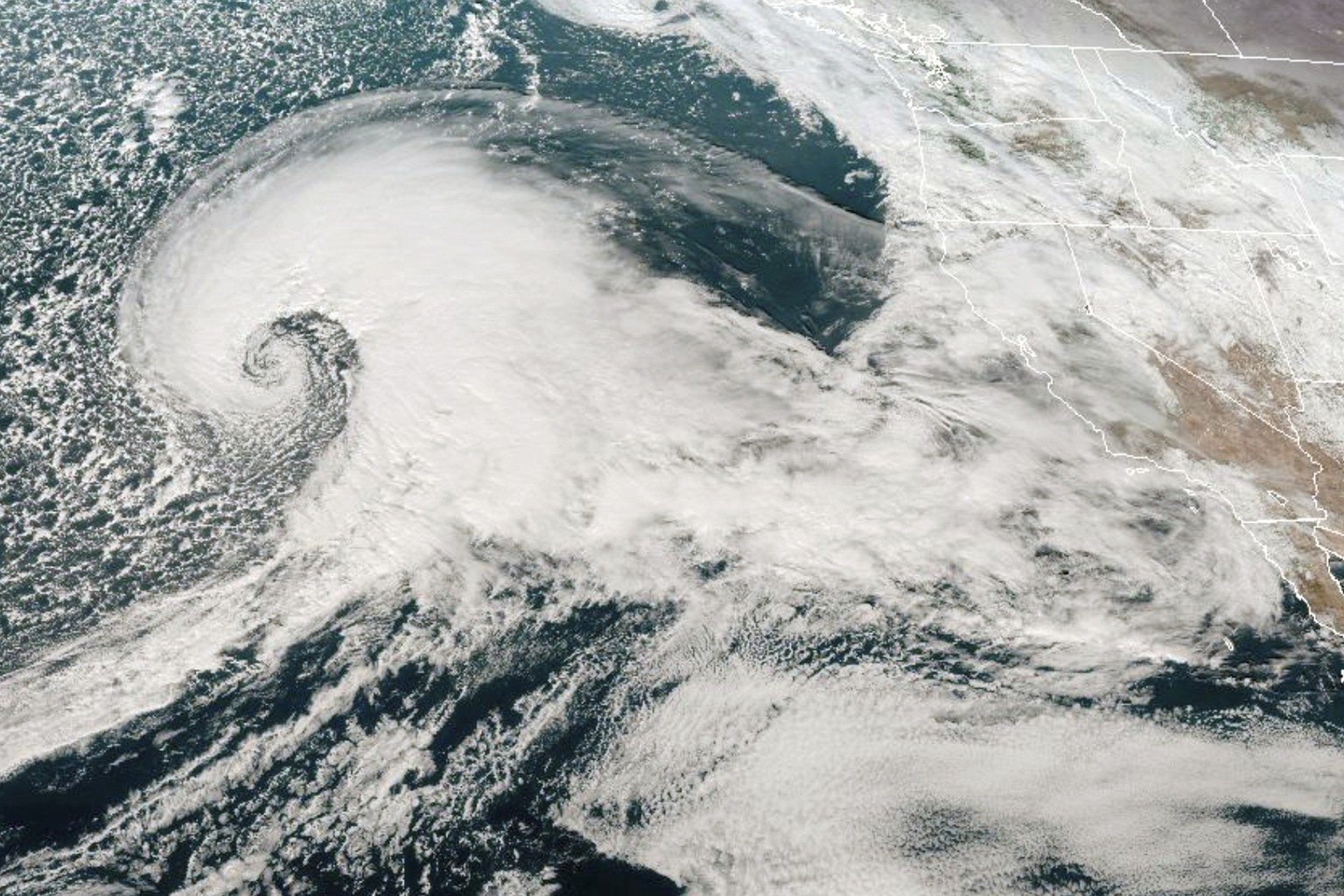 La tempête se rapproche des côtes américaines.