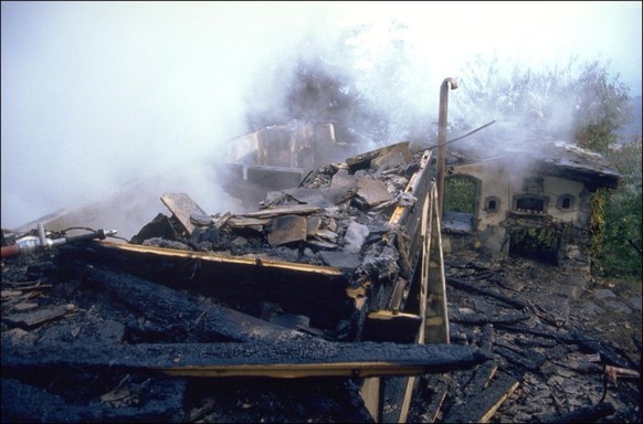 SWITZERLAND - OCTOBER 05: Mass suicide in the Solar Temple Order in Switzerland on October 05, 1994. (Photo by Antonio RIBEIRO/Gamma-Rapho via Getty Images)