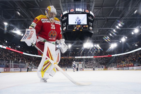 Biels Torhueter Harri Saeteri im dritten Eishockey Playoff Halbfinalspiel der National League zwischen EHC Biel und ZSC Lions, am Montag, 3. April 2023, in der Tissot Arena in Biel. (KEYSTONE/Peter Kl ...